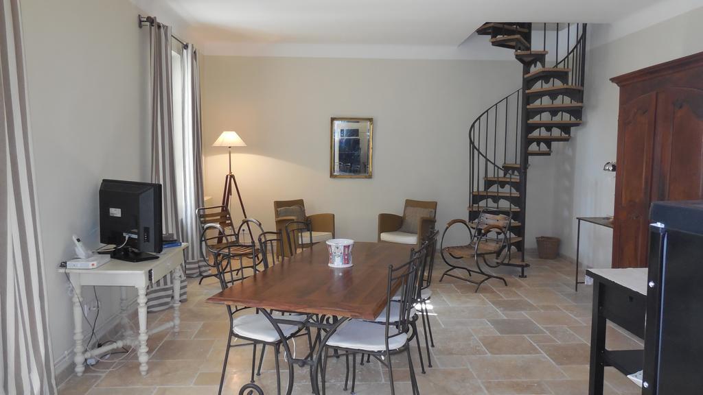 Domaine De Rochegude Villa Avignon Kamer foto